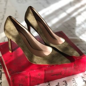 Olive green Pumps by Uterqüe (Zara sister store)